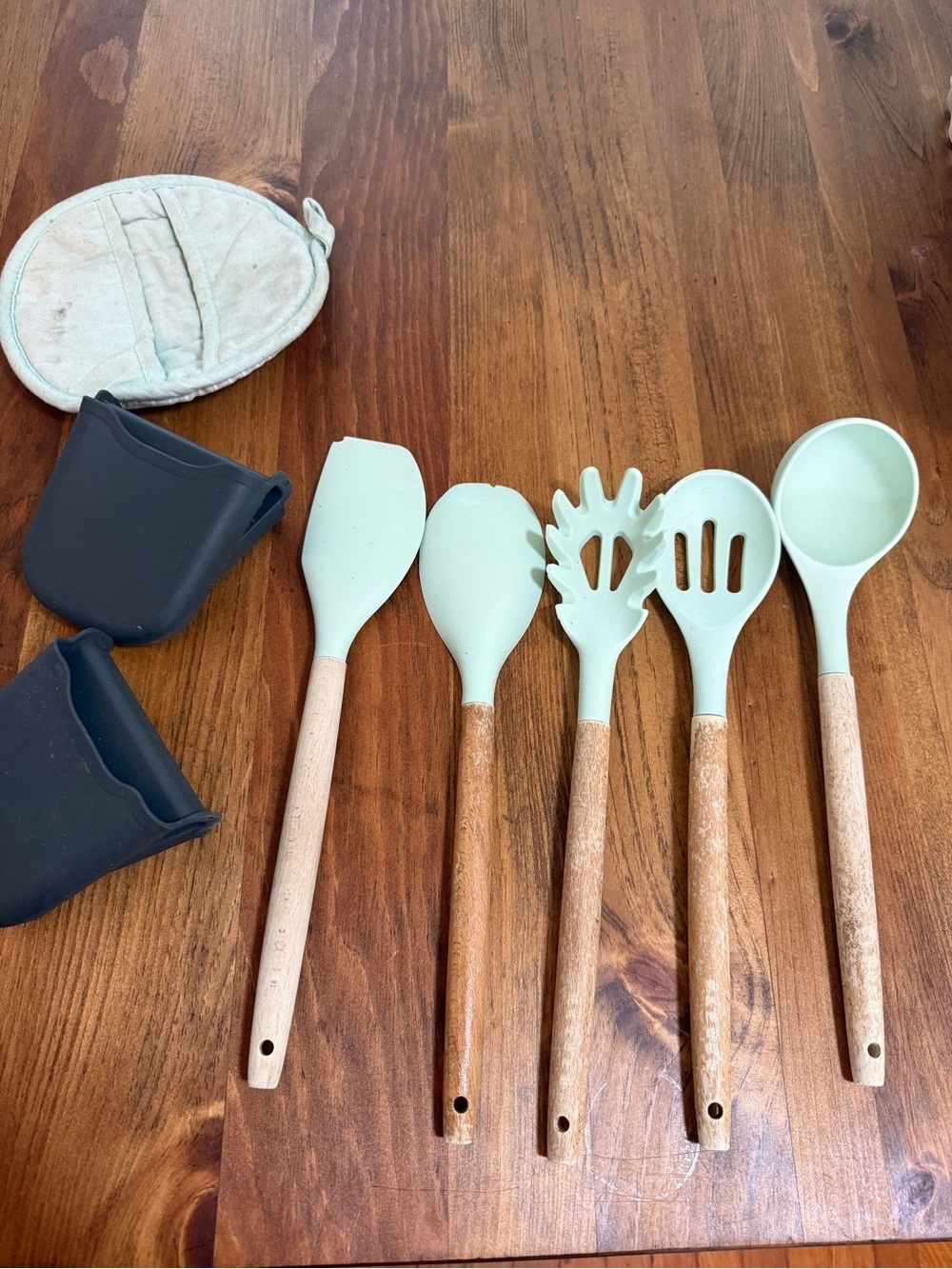 Mint Green Silicone & Wood Kitchen Utensil Set - 6 Piece